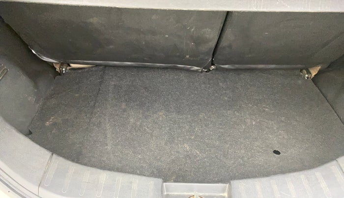 2018 Maruti New Wagon-R VXI 1.2 AMT, Petrol, Automatic, 25,941 km, Boot Inside