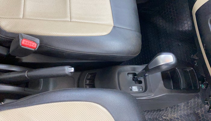 2018 Maruti New Wagon-R VXI 1.2 AMT, Petrol, Automatic, 25,941 km, Gear Lever