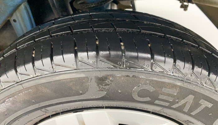 2021 Maruti Alto VXI PLUS, Petrol, Manual, 8,078 km, Left Rear Tyre Tread
