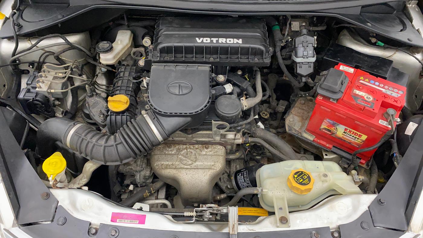 2017 Tata Tiago XZ PETROL, Petrol, Manual, 8,883 km, Open Bonet