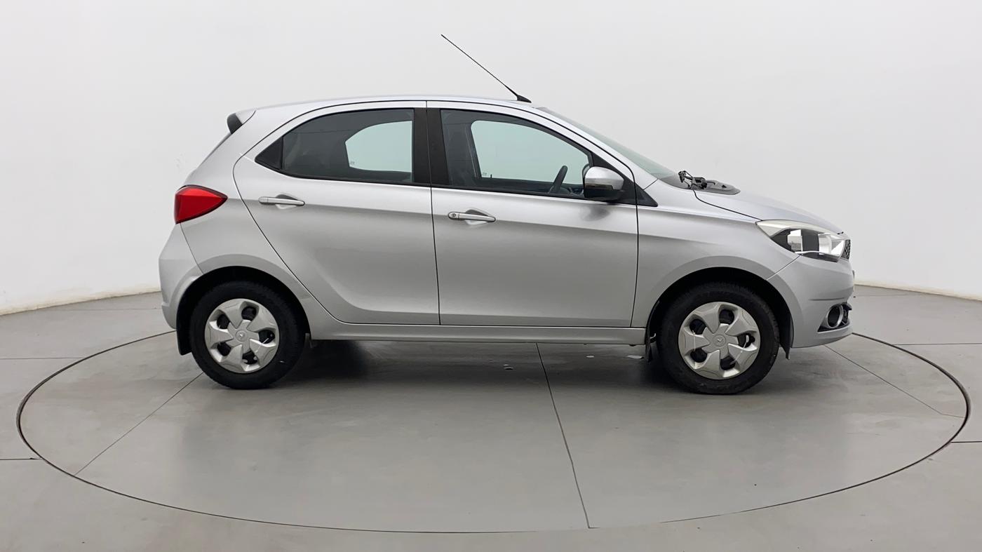 2017 Tata Tiago XZ PETROL, Petrol, Manual, 8,883 km, Right Side View