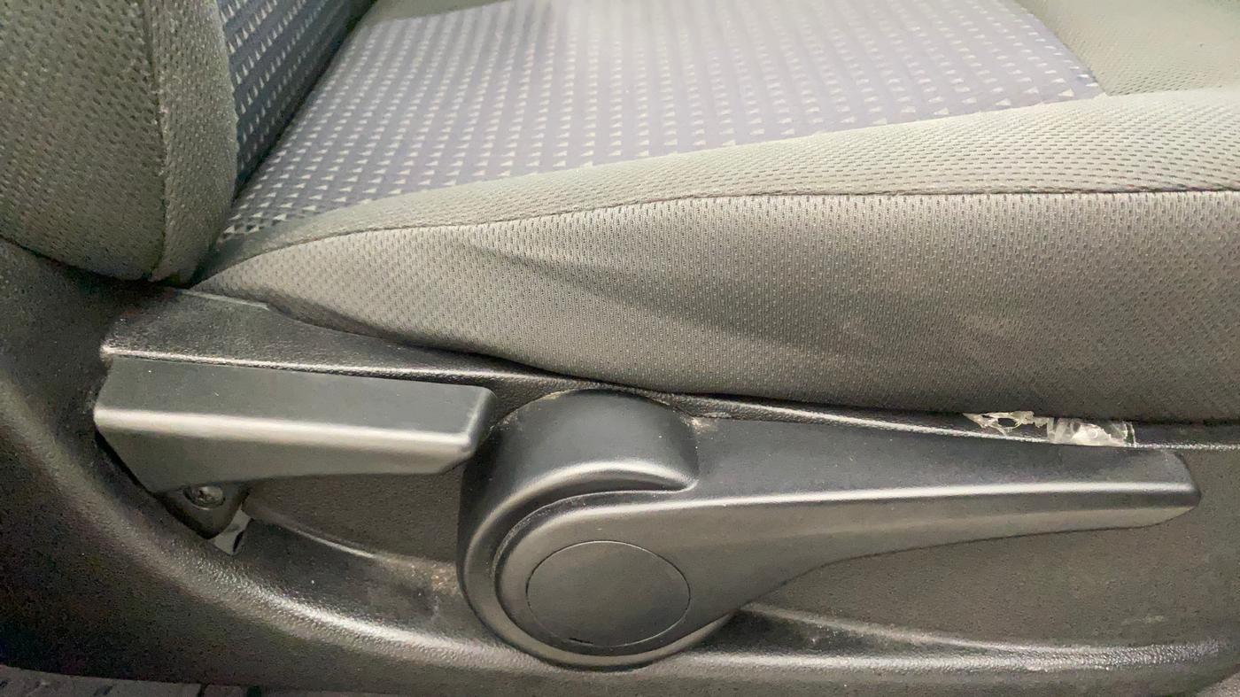 2017 Tata Tiago XZ PETROL, Petrol, Manual, 8,883 km, Driver Side Adjustment Panel