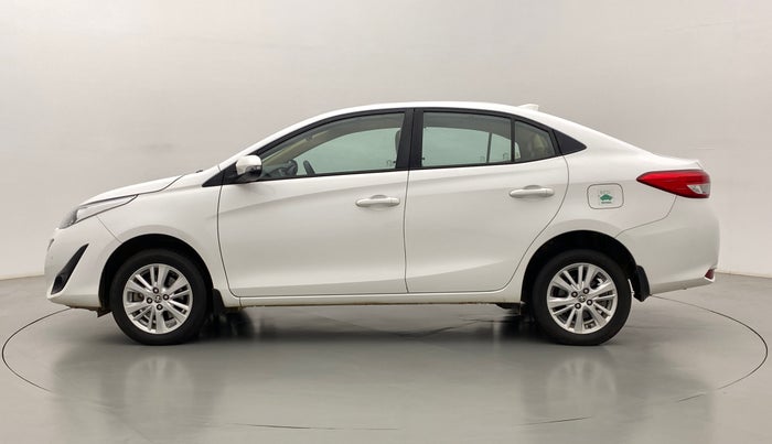 2018 Toyota YARIS V CVT, Petrol, Automatic, 19,212 km, Left Side