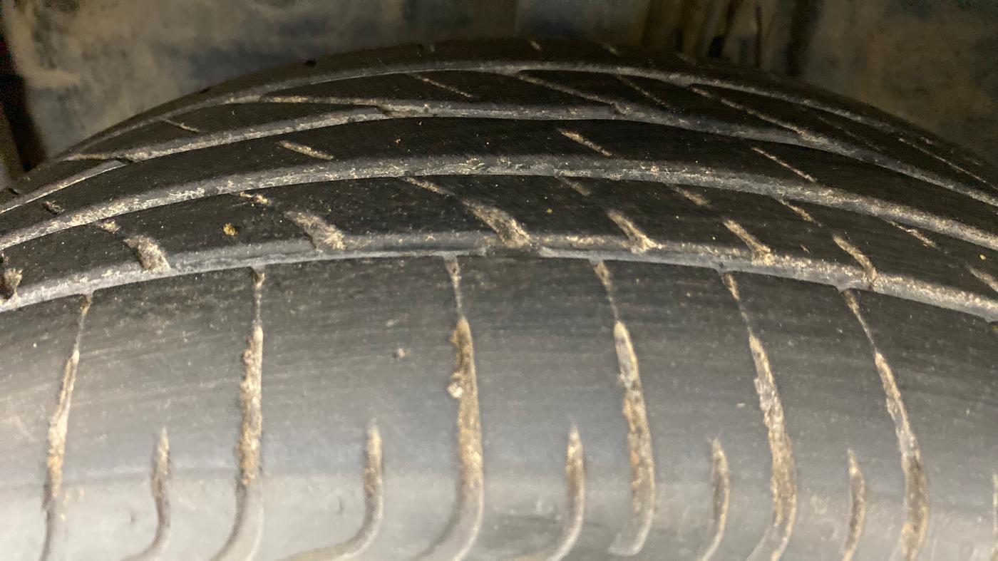 2018 Toyota YARIS V CVT, Petrol, Automatic, 19,212 km, Left Front Tyre Tread