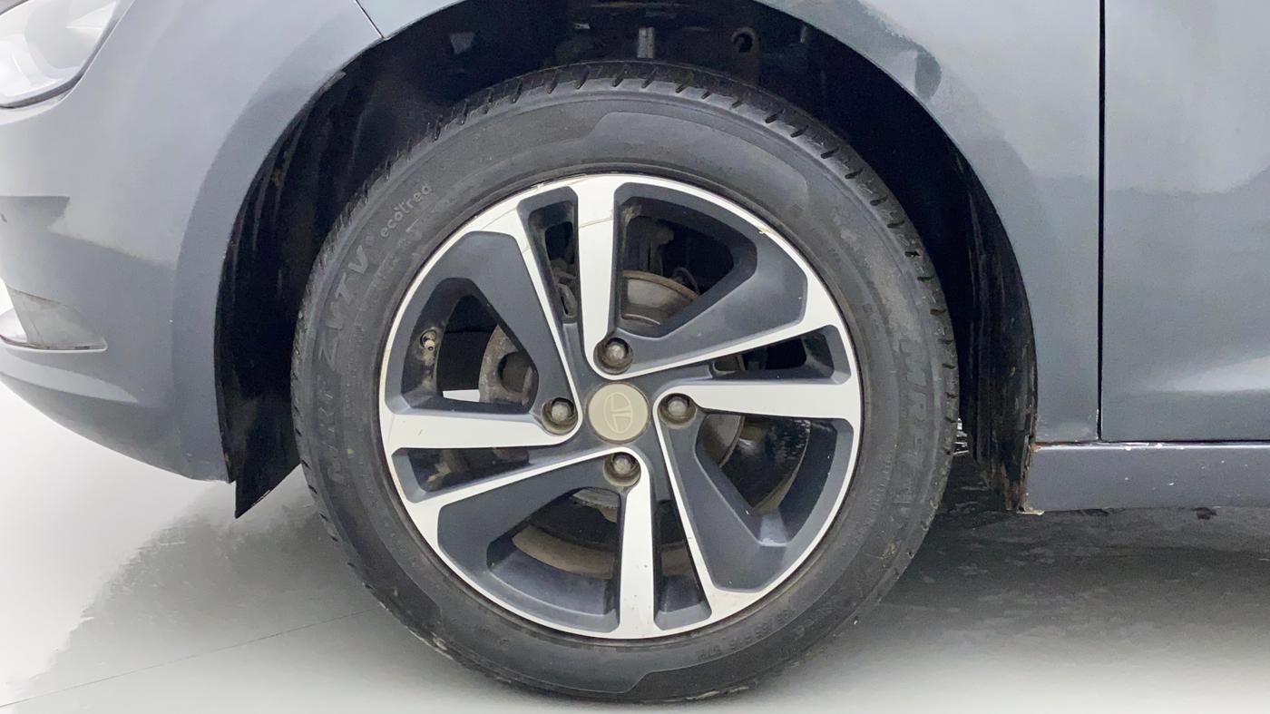 2020 Tata ALTROZ XZ (O) PETROL, Petrol, Manual, 84,633 km, Left Front Wheel