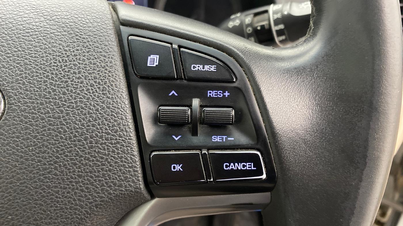 2019 Hyundai Tucson GLS 2WD AT PETROL, Petrol, Automatic, 1,00,239 km, Adaptive Cruise Control