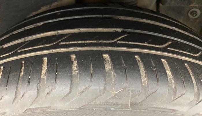 2019 Hyundai Tucson GLS 2WD AT PETROL, Petrol, Automatic, 1,00,239 km, Left Rear Tyre Tread