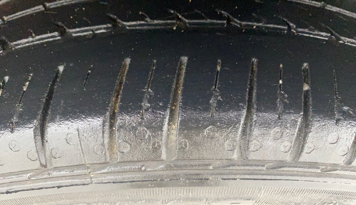 2016 Hyundai Elite i20 ASTA 1.2 (O), Petrol, Manual, 59,221 km, Left Rear Tyre Tread