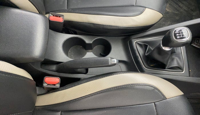 2016 Hyundai Elite i20 ASTA 1.2 (O), Petrol, Manual, 59,221 km, Gear Lever