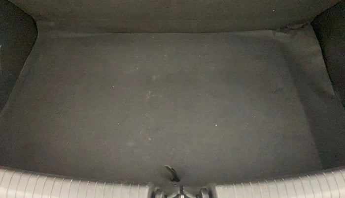 2014 Hyundai Grand i10 MAGNA 1.2 KAPPA VTVT, Petrol, Manual, 55,667 km, Boot Inside