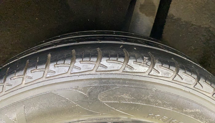 2019 Maruti Baleno DELTA PETROL 1.2, Petrol, Manual, 69,218 km, Left Rear Tyre Tread