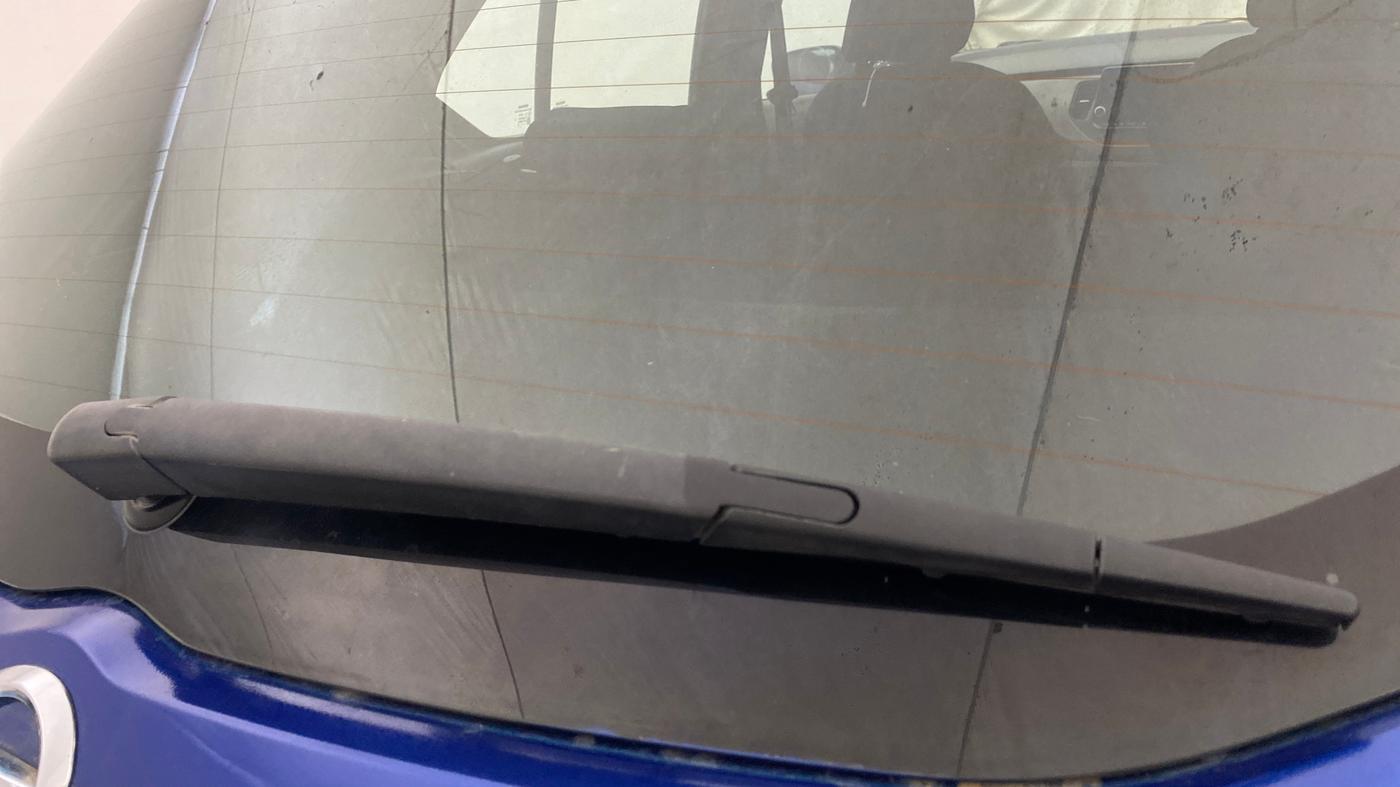 2019 Nissan Kicks XV 1.5, Petrol, Manual, 41,772 km, Rear Wiper