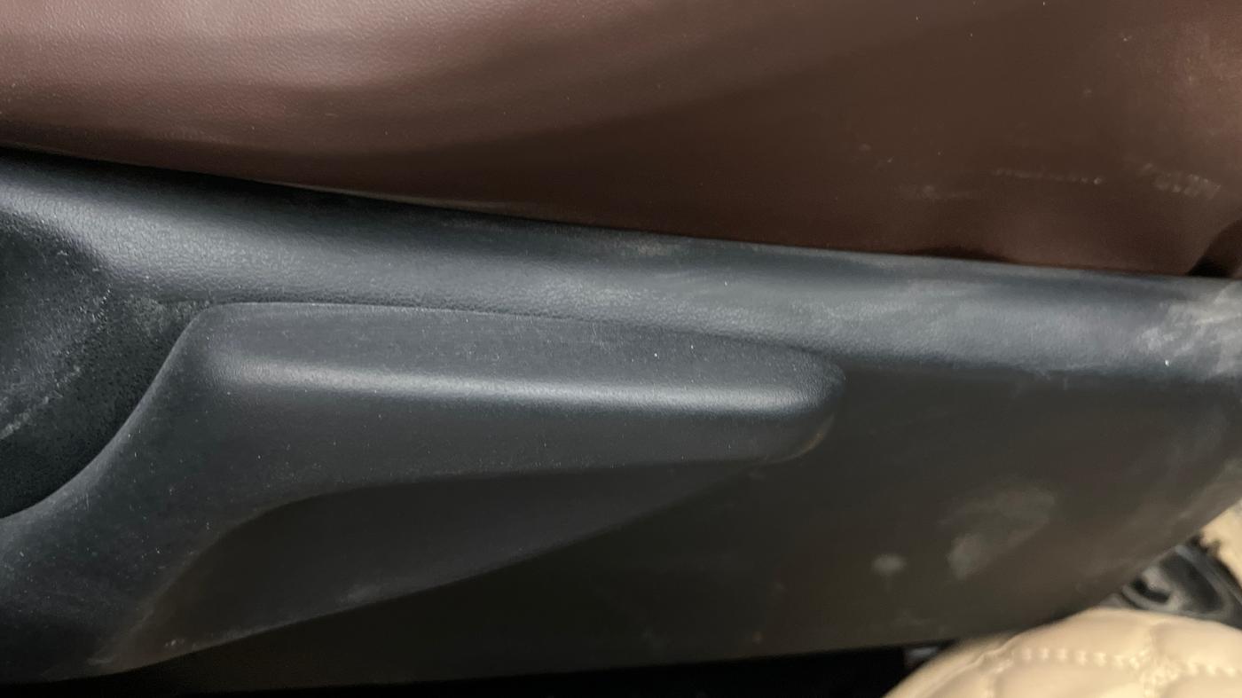 2014 Toyota Corolla Altis J PETROL, Petrol, Manual, 1,04,585 km, Driver Side Adjustment Panel