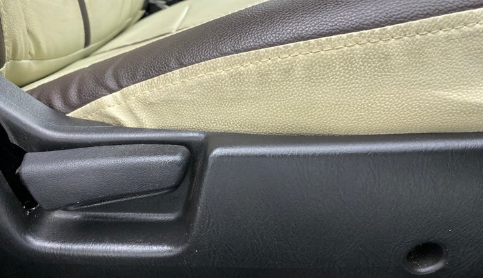 2019 Maruti Alto VXI, Petrol, Manual, 5,488 km, Driver Side Adjustment Panel