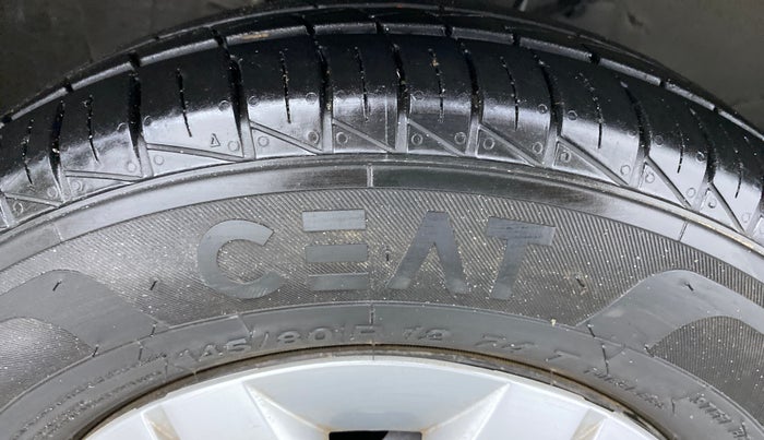 2019 Maruti Alto VXI, Petrol, Manual, 5,488 km, Right Front Tyre Tread