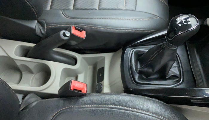 2013 Ford Ecosport TREND 1.5L DIESEL, Diesel, Manual, 1,12,278 km, Gear Lever