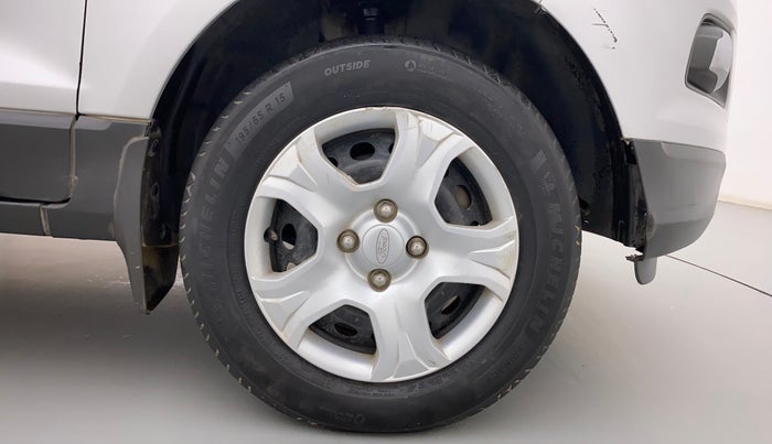 2013 Ford Ecosport TREND 1.5L DIESEL, Diesel, Manual, 1,12,278 km, Right Front Wheel