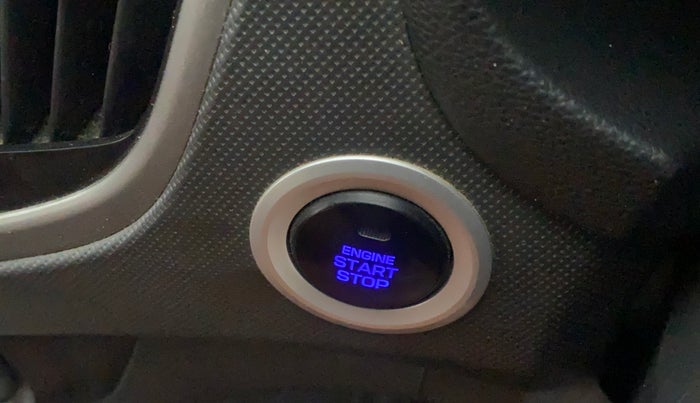 2018 Hyundai Creta SX PLUS 1.6 DIESEL SPECIAL EDITION, Diesel, Manual, 80,514 km, Keyless Start/ Stop Button