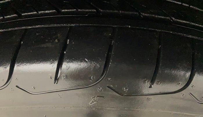 2018 Hyundai Creta SX PLUS 1.6 DIESEL SPECIAL EDITION, Diesel, Manual, 80,514 km, Right Front Tyre Tread