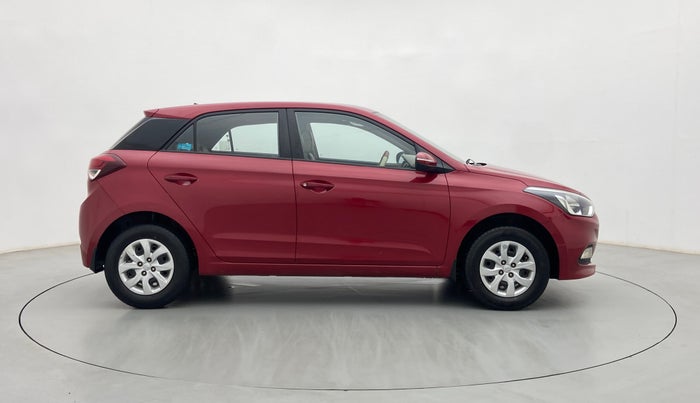 2017 Hyundai Elite i20 SPORTZ 1.2, Petrol, Manual, 66,561 km, Right Side View