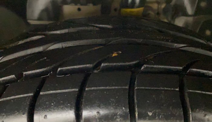 2018 Ford Ecosport TITANIUM 1.5L PETROL, Petrol, Manual, 41,084 km, Left Front Tyre Tread