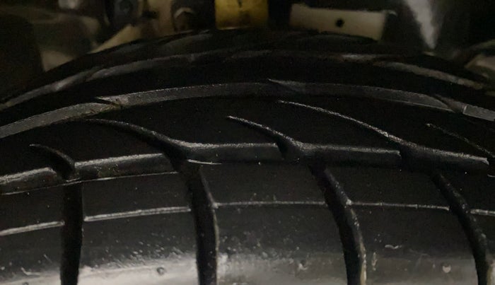 2018 Ford Ecosport TITANIUM 1.5L PETROL, Petrol, Manual, 41,084 km, Right Front Tyre Tread