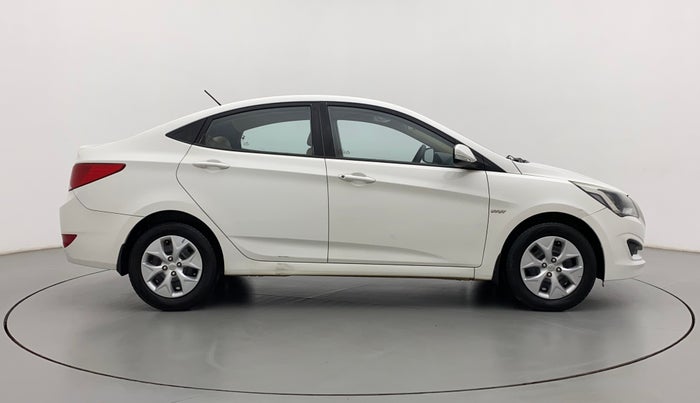 2015 Hyundai Verna FLUIDIC 1.4 VTVT, Petrol, Manual, 48,127 km, Right Side View