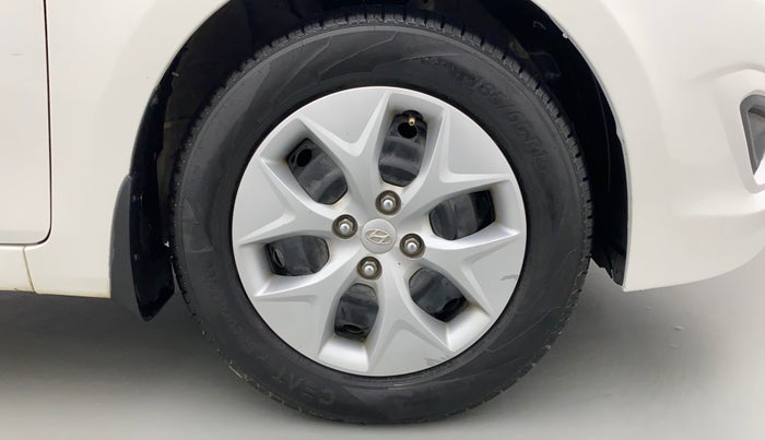 2015 Hyundai Verna FLUIDIC 1.4 VTVT, Petrol, Manual, 48,127 km, Right Front Wheel