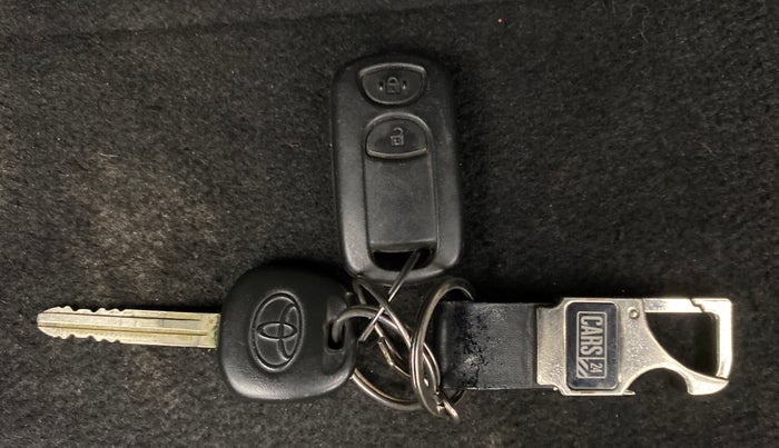 2011 Toyota Etios G, Petrol, Manual, 46,155 km, Key Close Up