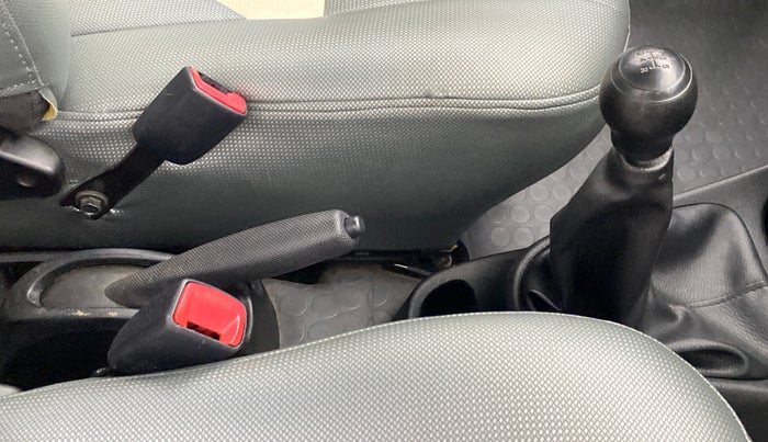 2011 Toyota Etios G, Petrol, Manual, 46,155 km, Gear Lever