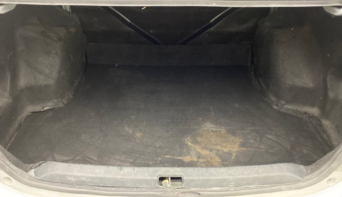 2011 Toyota Etios G, Petrol, Manual, 46,155 km, Boot Inside