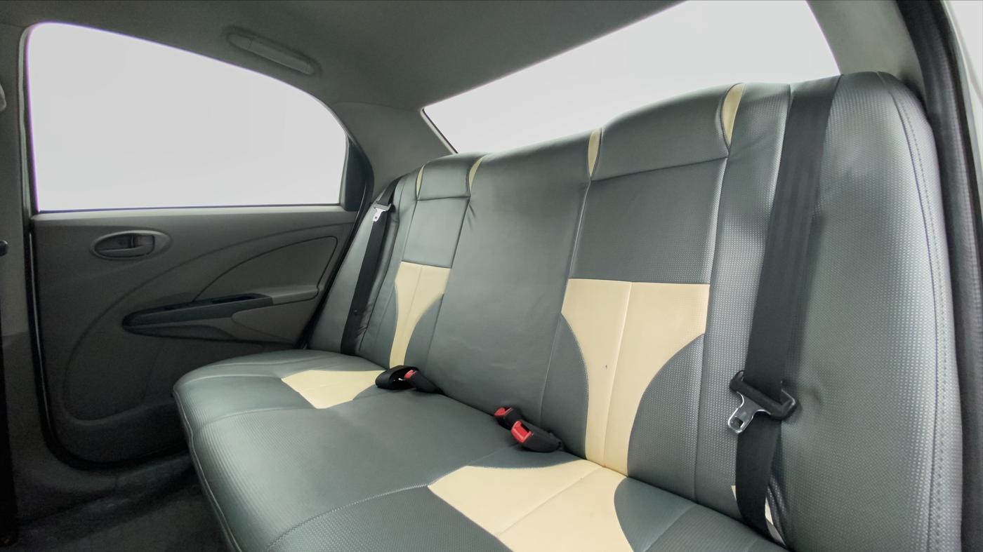 2011 Toyota Etios G, Petrol, Manual, 46,155 km, Right Side Rear Door Cabin
