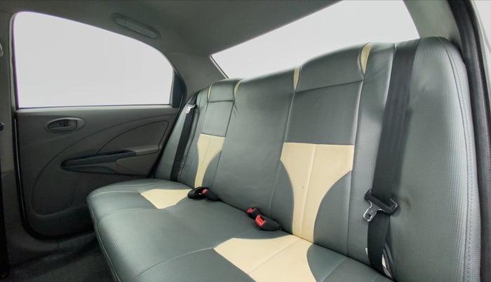 2011 Toyota Etios G, Petrol, Manual, 46,155 km, Right Side Rear Door Cabin