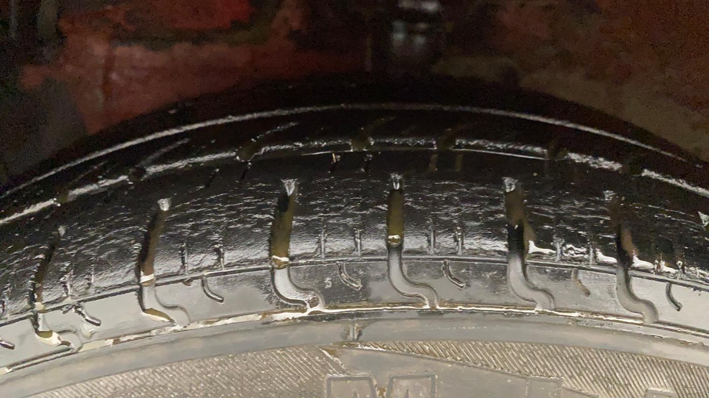 2014 Maruti Celerio VXI, Petrol, Manual, 79,265 km, Left Front Tyre Tread