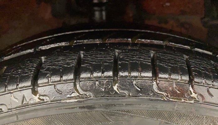 2014 Maruti Celerio VXI, Petrol, Manual, 79,224 km, Right Front Tyre Tread