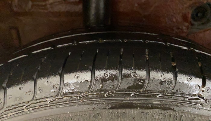 2014 Maruti Celerio VXI, Petrol, Manual, 79,224 km, Right Rear Tyre Tread