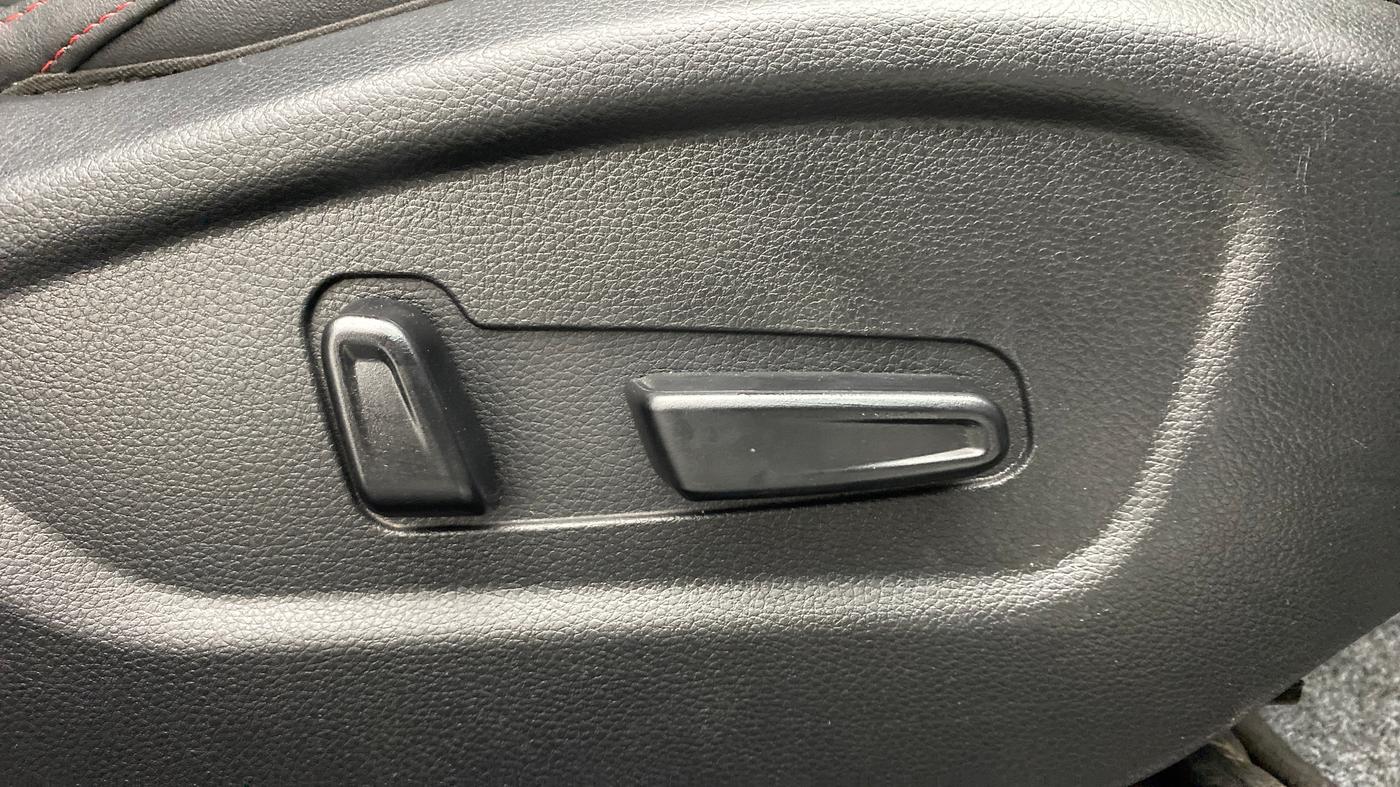 2020 KIA SELTOS 1.5 GTX+ AT, Diesel, Automatic, 38,628 km, Driver Side Adjustment Panel