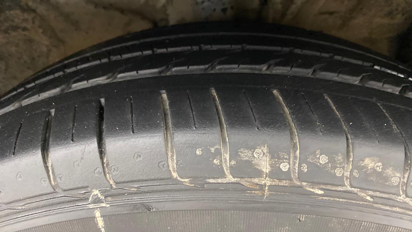 2020 KIA SELTOS 1.5 GTX+ AT, Diesel, Automatic, 38,628 km, Right Front Tyre Tread