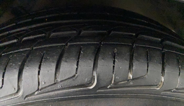 2013 Toyota Etios G SP, Petrol, Manual, 78,020 km, Left Rear Tyre Tread