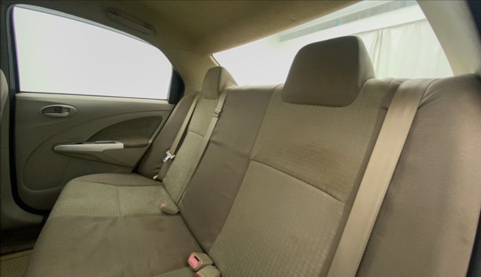 2013 Toyota Etios G SP, Petrol, Manual, 78,020 km, Right Side Rear Door Cabin