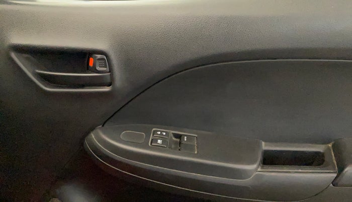 2016 Maruti Baleno SIGMA PETROL 1.2, Petrol, Manual, 72,828 km, Driver Side Door Panels Control