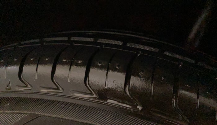 2016 Maruti Baleno SIGMA PETROL 1.2, Petrol, Manual, 72,828 km, Left Rear Tyre Tread