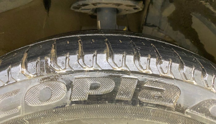 2021 Maruti Ertiga VXI CNG, CNG, Manual, 39,098 km, Right Front Tyre Tread