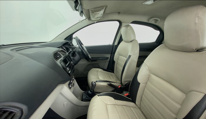 2019 Tata Tiago XZ 1.2 REVOTRON, Petrol, Manual, 54,181 km, Right Side Front Door Cabin