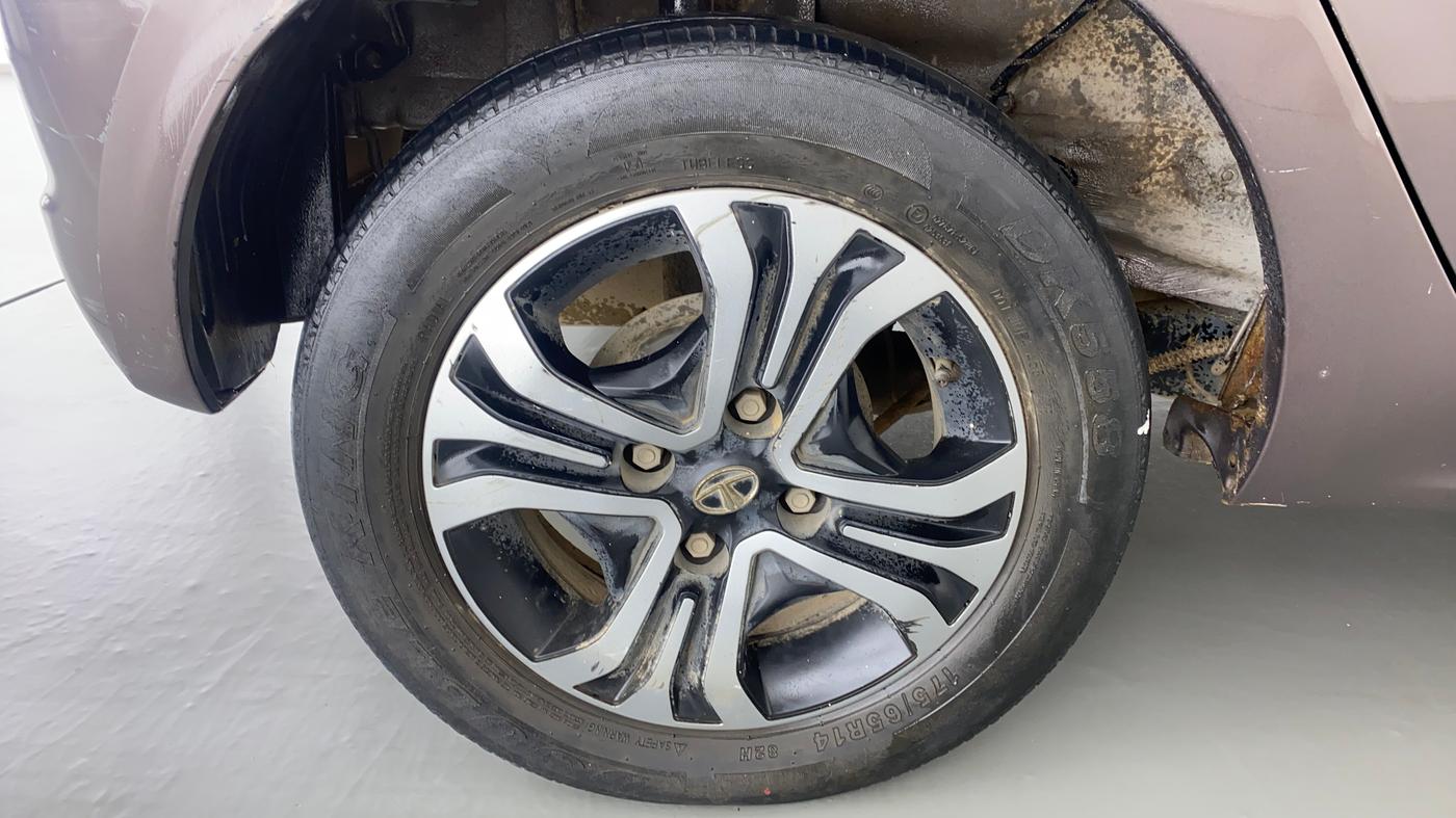 2019 Tata Tiago XZ 1.2 REVOTRON, Petrol, Manual, 54,181 km, Right Rear Wheel