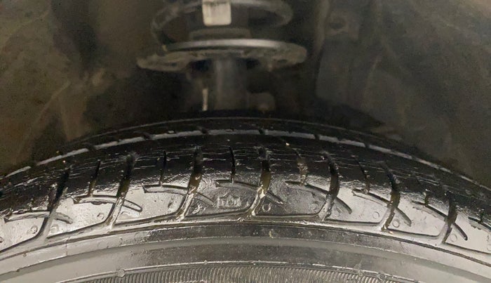 2019 Maruti Baleno DELTA PETROL 1.2, Petrol, Manual, 47,730 km, Right Front Tyre Tread