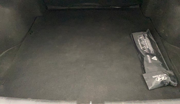 2023 Hyundai Verna SX (O)1.5 VTVT, Petrol, Manual, 1,382 km, Boot Inside