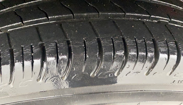 2021 Maruti S PRESSO VXI PLUS AMT, Petrol, Automatic, 39,389 km, Left Front Tyre Tread