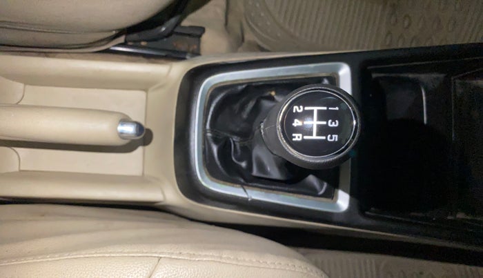 2017 Maruti Dzire VXI, Petrol, Manual, 44,998 km, Gear Lever