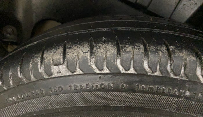 2017 Maruti Dzire VXI, Petrol, Manual, 44,998 km, Left Rear Tyre Tread